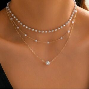 Layered pearl necklace